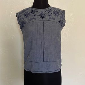 Abercrombie & Fitch Women's XS denim blue embroidered pleats sleeveless eyelets